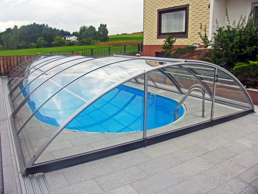 Mediumhigh Pool enclosure AZURE flat compact - compact polycarbonate solution
