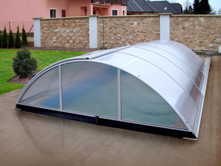 Type pool enclosure - T2